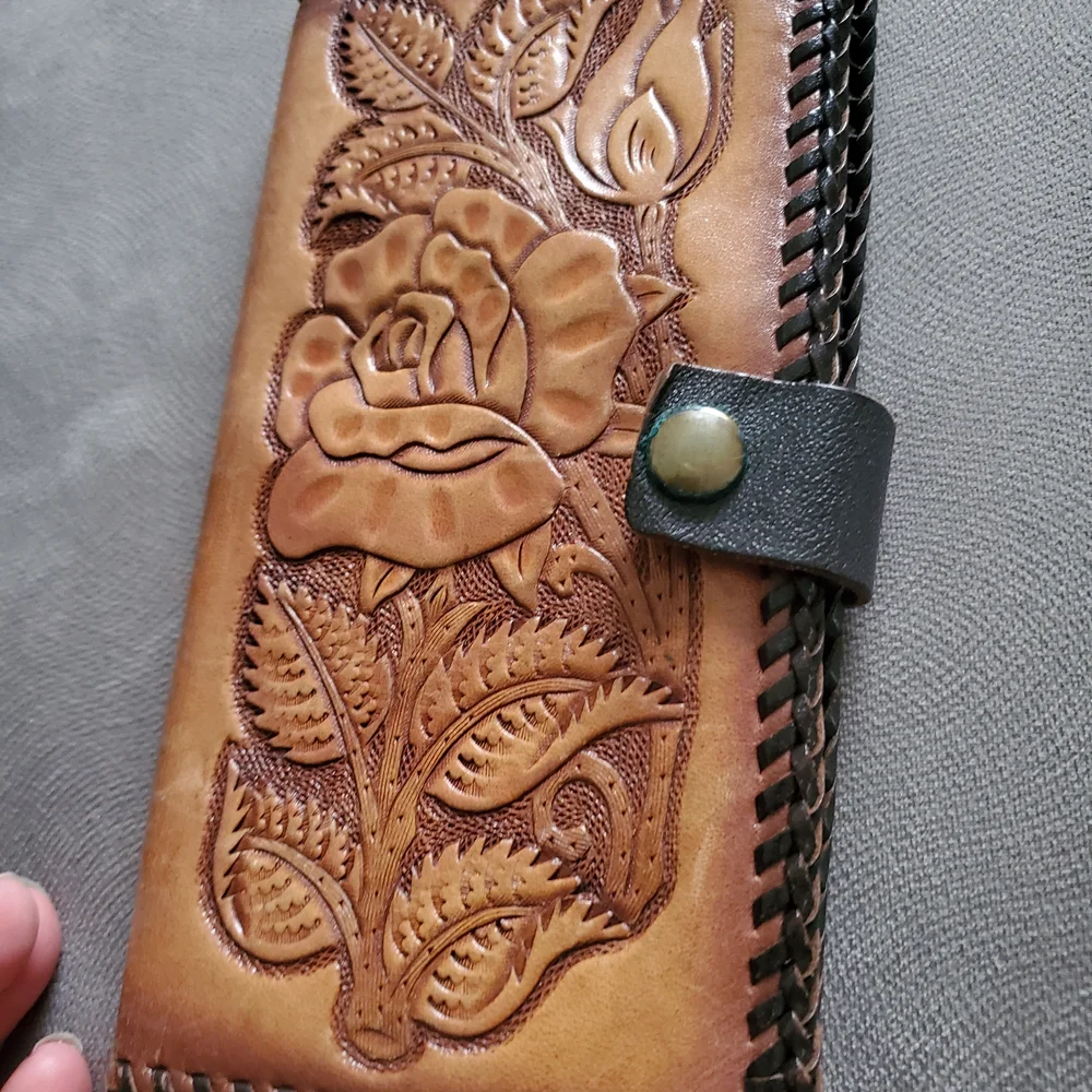 Diamond Brown Genuine  Leather Wallet with Embossed Design Mens